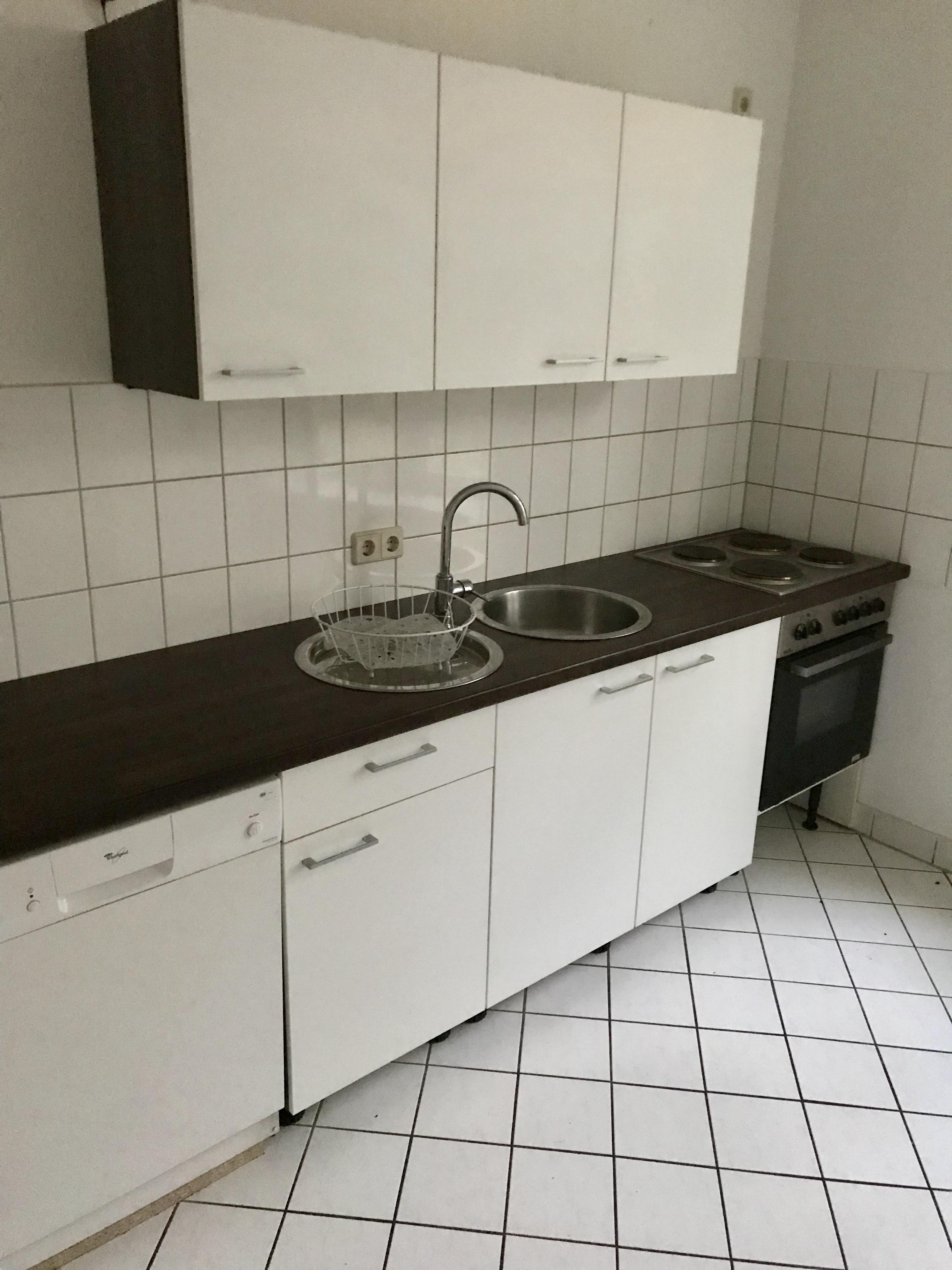 Helle freundliche 3-R-Whg.Magdeburg- Sudenburg im 1.OG ca.54 mit EBK. zu vermieten !