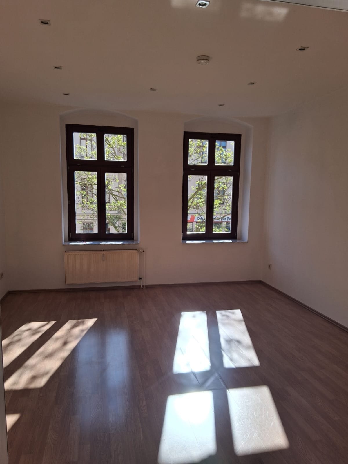Wohnen im grünen schöne  2-R-Whg. in MD.-Sudenburg   1.OGca.57,43 m2 san. Altbau  zu vermieten !